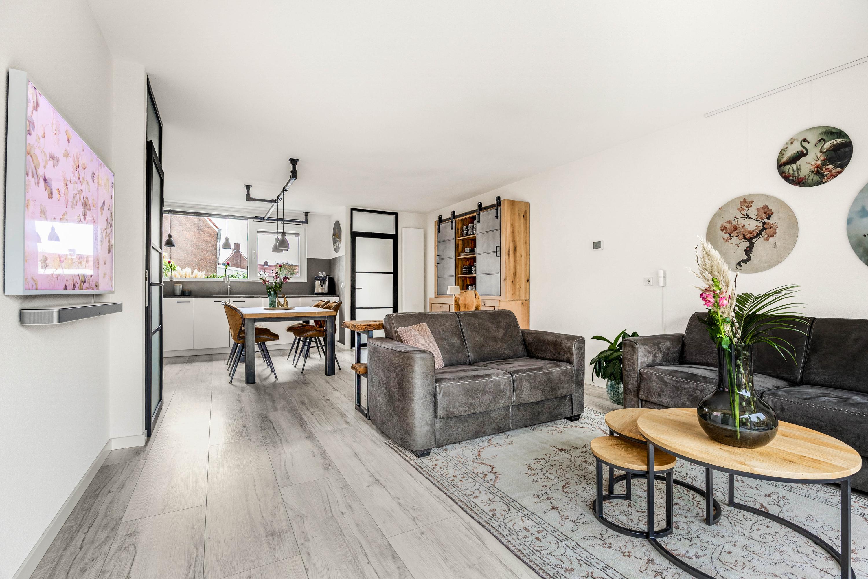 Weerterbos 49 , 2134 HJ Hoofddorp 1